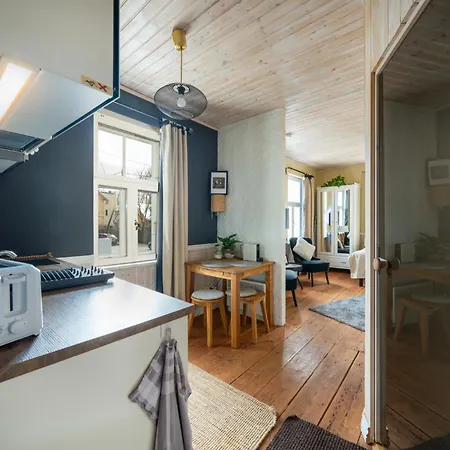 Garden Next To Telliskivi & Old Town *